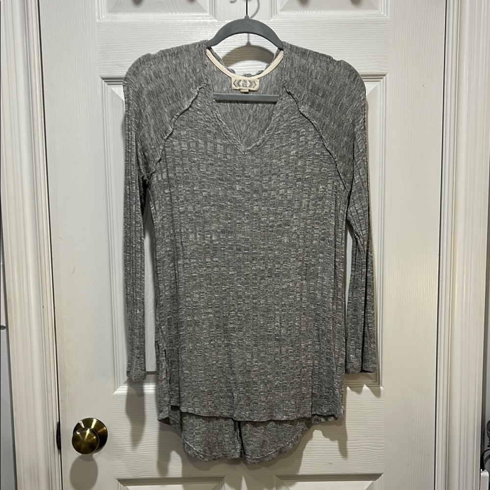Pink rose ribbed sweater